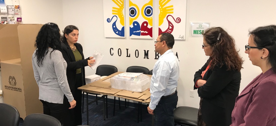 El Consulado de Colombia en Boston dio apertura oficial a elecciones en el exterior para Congreso de la República
